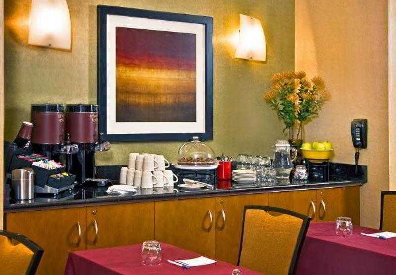 Residence Inn By Marriott Springfield Old Keene Mill מראה חיצוני תמונה