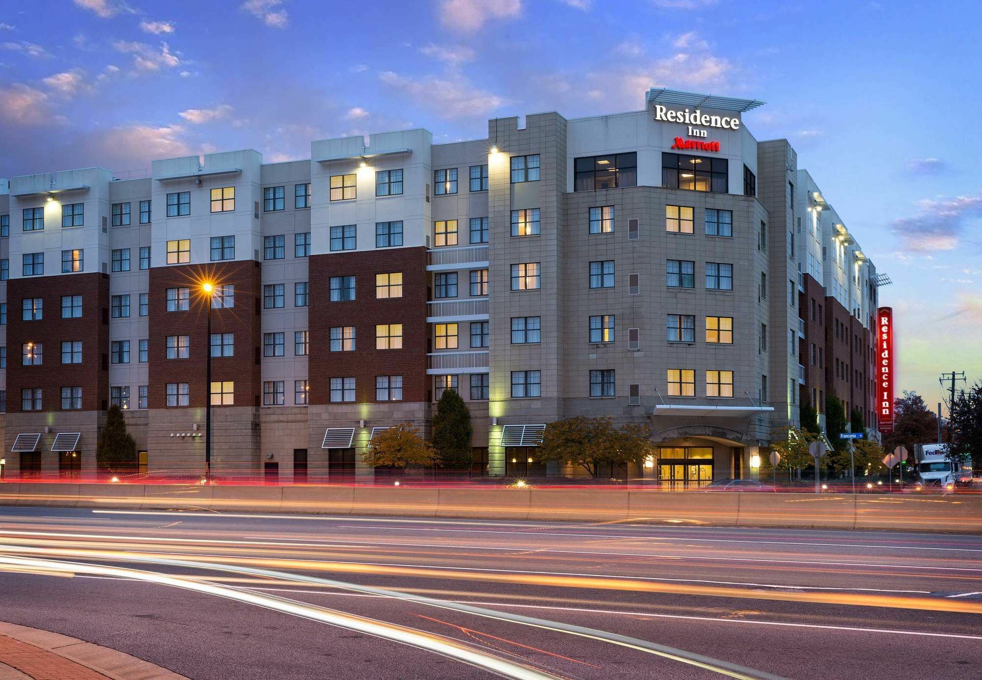 Residence Inn By Marriott Springfield Old Keene Mill מראה חיצוני תמונה