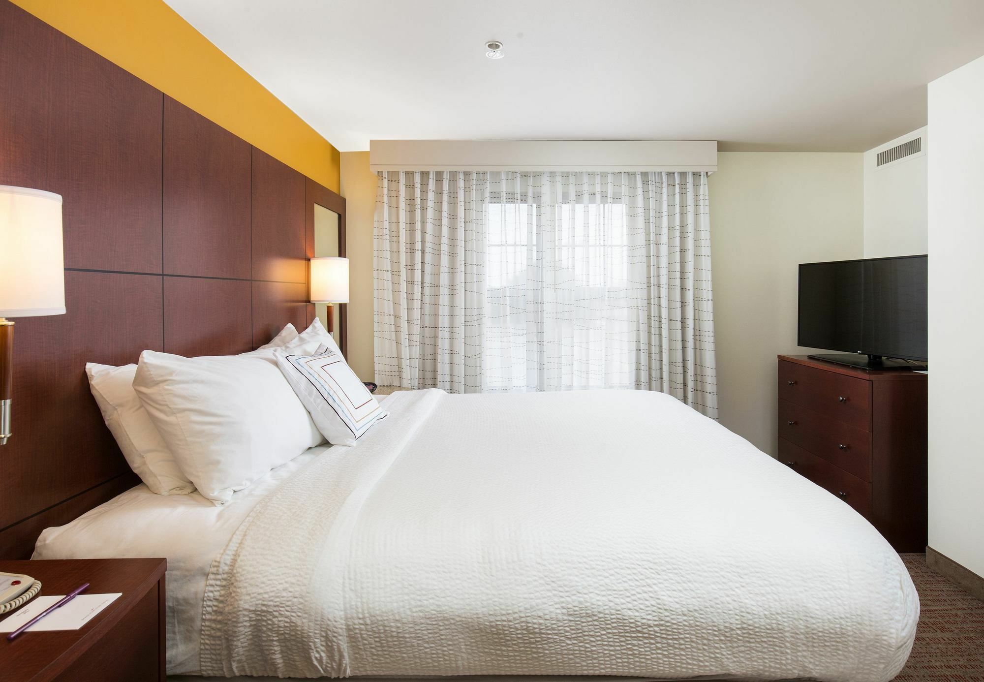 Residence Inn By Marriott Springfield Old Keene Mill מראה חיצוני תמונה