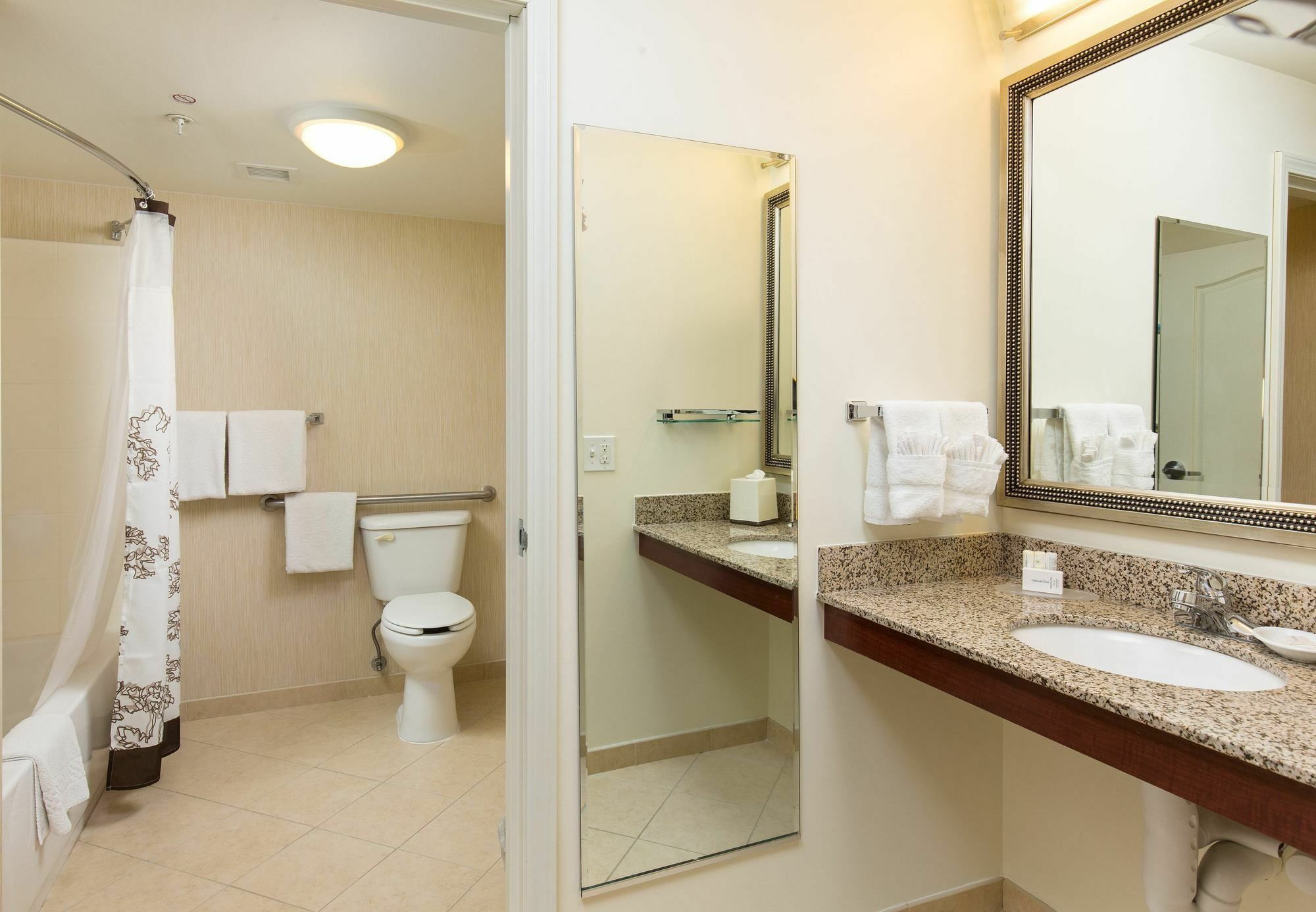 Residence Inn By Marriott Springfield Old Keene Mill מראה חיצוני תמונה